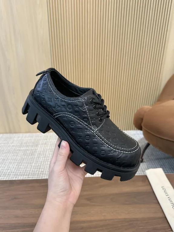 Louis Vuitton Shoe 